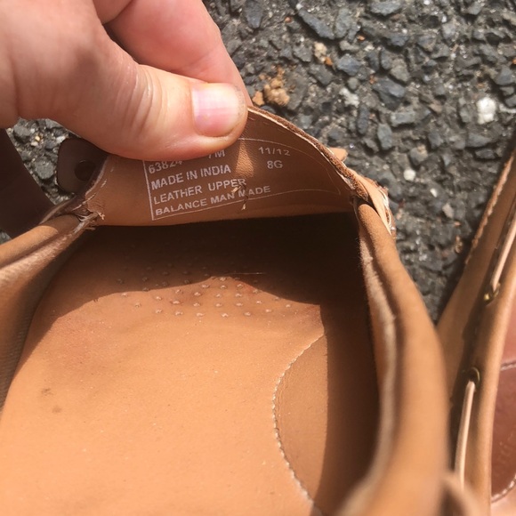 Tan Clarks women’s shoes - Picture 2 of 10